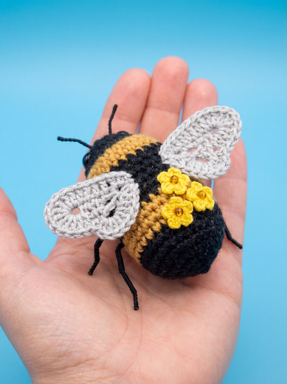 The Blossom Bumblebee - Crochet Pattern (Digital PDF)